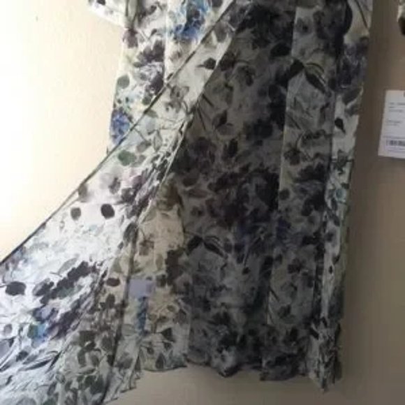 Worth New York Floral Crinkle Wrap Dress - Picture 9 of 11